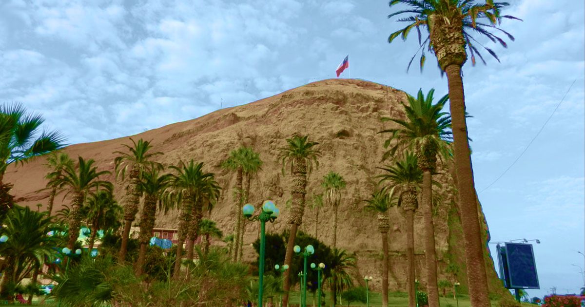 Morro de Arica como mirador patrimonial frente a la ciudad y el Pacífico
